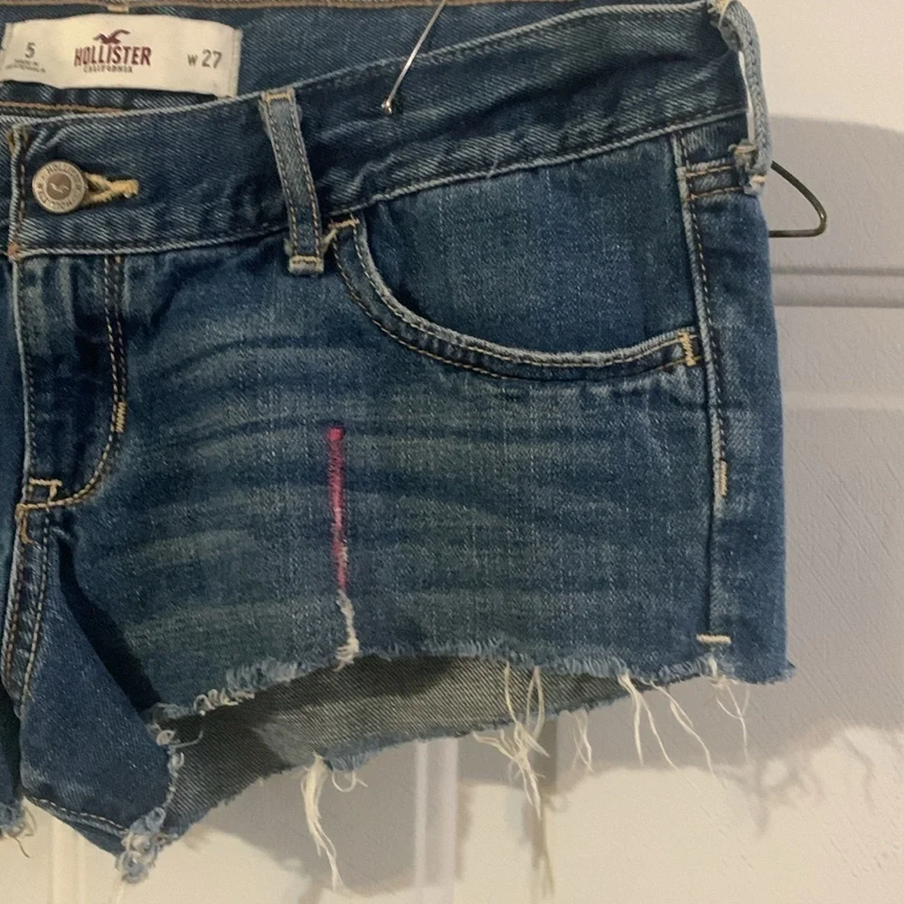 Hollister Jr girls shorts. - Picture 2 of 3